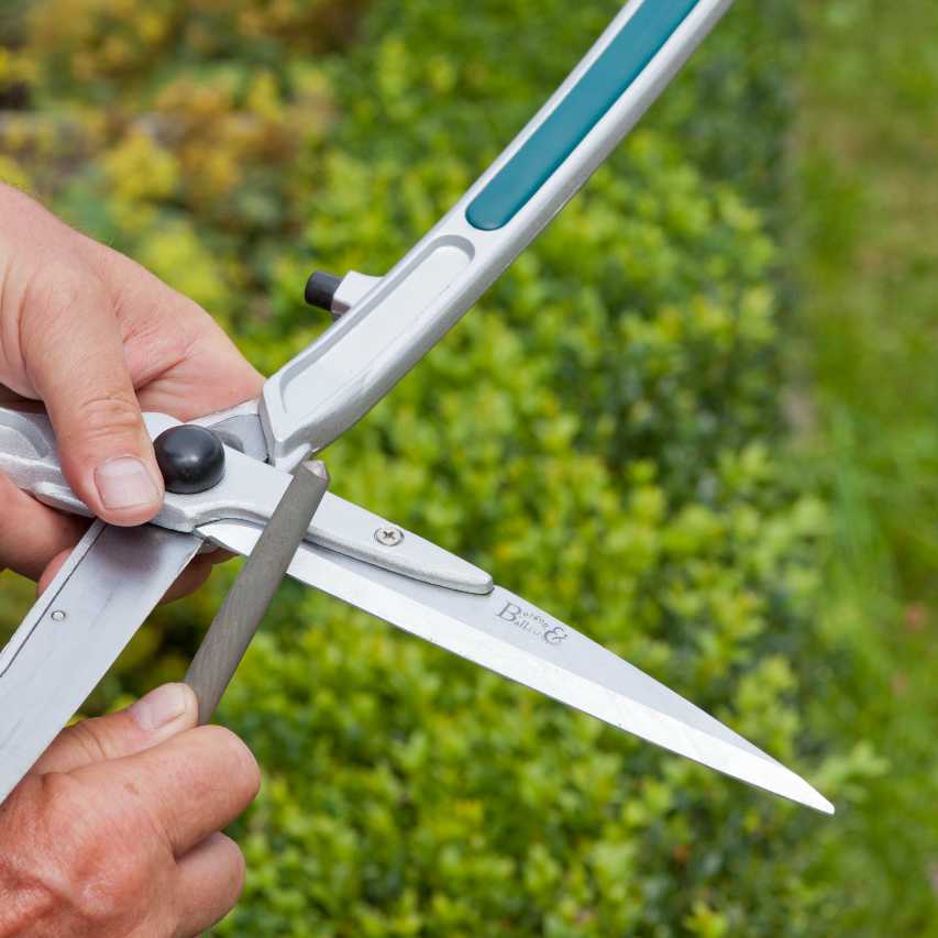 garden scissors sharpener Garden tool sharpener